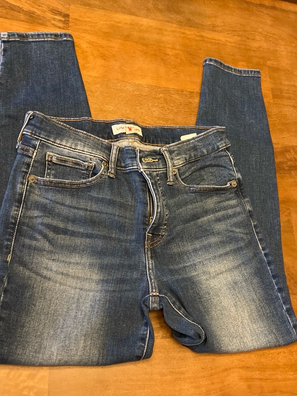 Lucky Brand Women’s Skinny Jeans in Faded Blue Denim